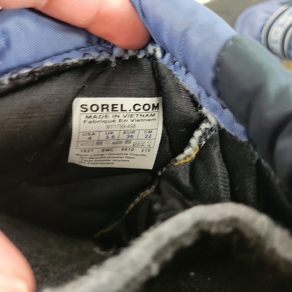 Sorel Snow Boots Blue Black Kids Size 4 - Picture 6 of 8